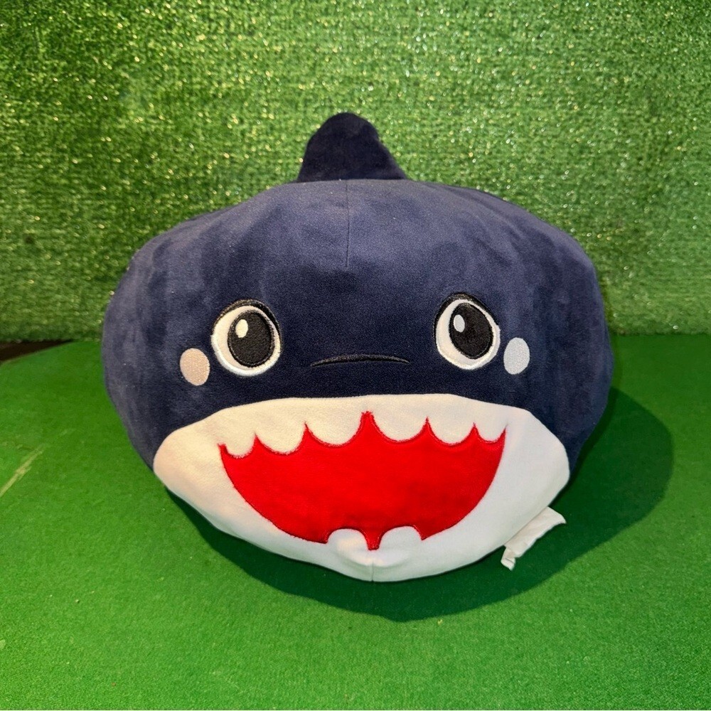 Cuddly‎ Crew Smooshie Shark Pillow